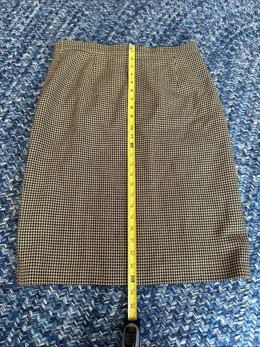 Vintage Burberry plaid herringbone wool skirt - Picture 8 of 9